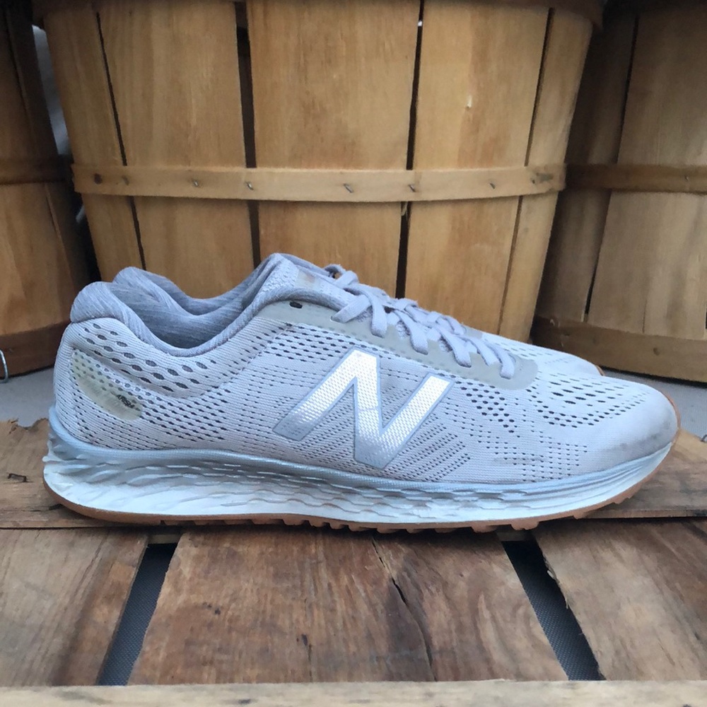 New Balance Women's Light Gray Running Shoes